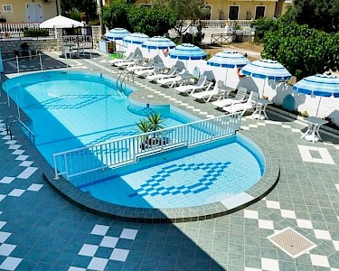 Anna Studios & Appartementen Zakynthos zwembad