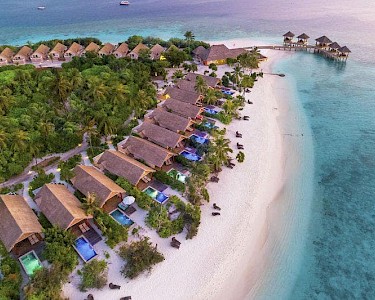 Kudafushi Resort & Spa Malediven beach villa's