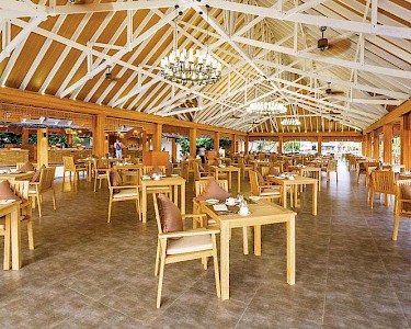 Kudafushi Resort & Spa Malediven restaurant