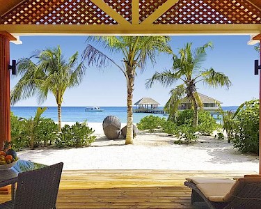 Kudafushi Resort & Spa Malediven uitzicht