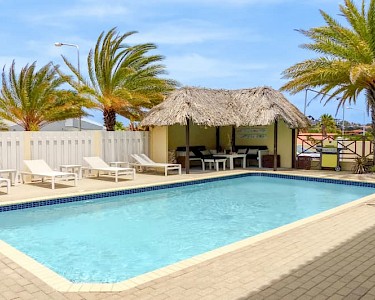 Panache Resort zwembad met terras