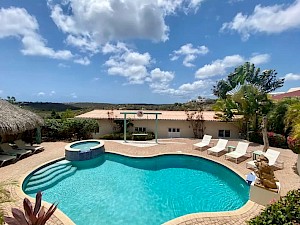 Home Sweet Home Resort zwembad