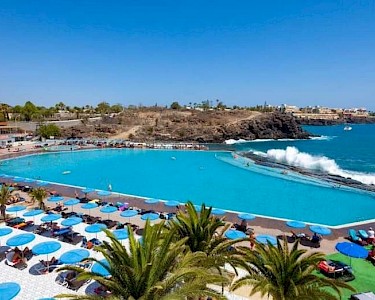 Ona Alborada Tenerife zwembad en zee