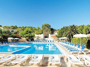 Baia Degli Aranci zwembad