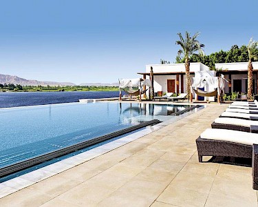 Hilton Luxor Resort & Spa Egypte zwembad met uitzicht