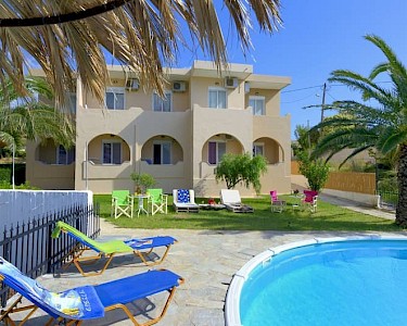 Huize Erato Kreta tuin