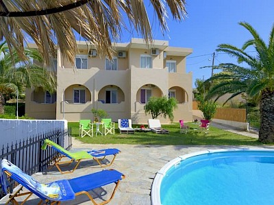 Huize Erato Kreta tuin