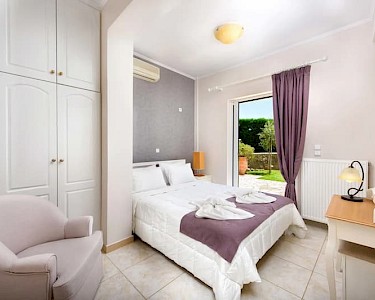 Tesori Dassia Villas Corfu slaapkamer