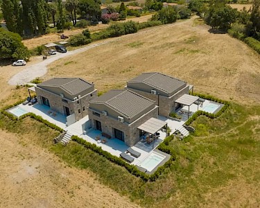 Petras Estate Lesbos villas van boven