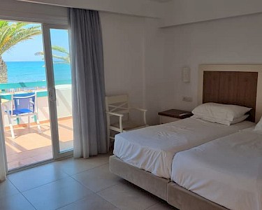 Mastichari Bay Kos kamer met uitzicht op zee en palmboom