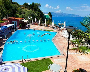Hotel New York Albanië zwembad