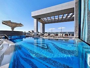 DoubleTree by Hilton Doha Old Town Qatar zwembad