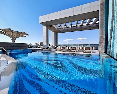 DoubleTree by Hilton Doha Old Town Qatar zwembad