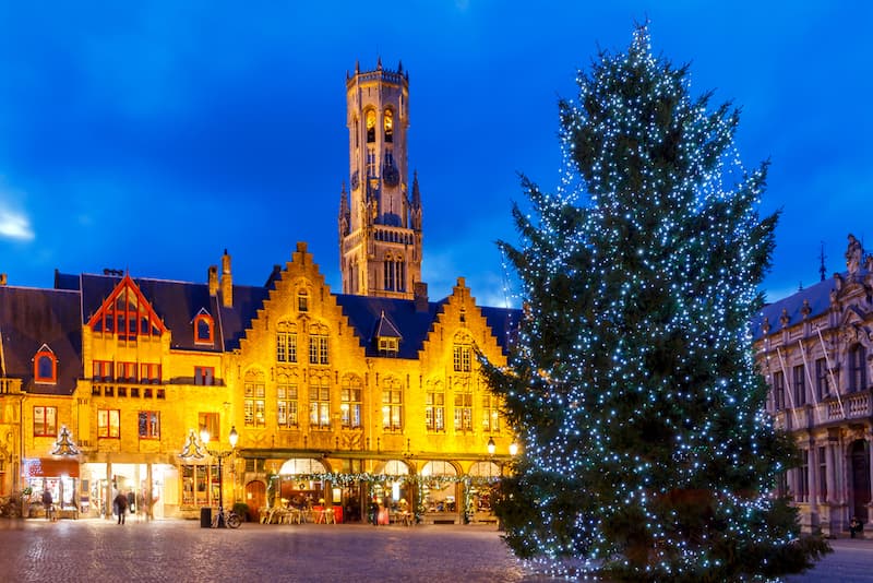 Kerstshoppen in Brugge kerstboom