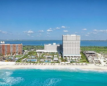 Riu Ventura Mexico artist impression van bovenaf