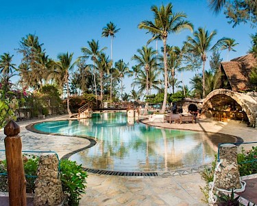 Jaz Amaluna Beach Resort Zanzibar zwembad