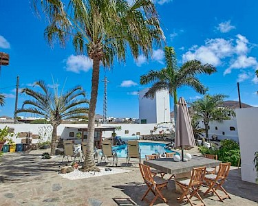 Casa Rural Nel Lanzarote tuin met zwembad