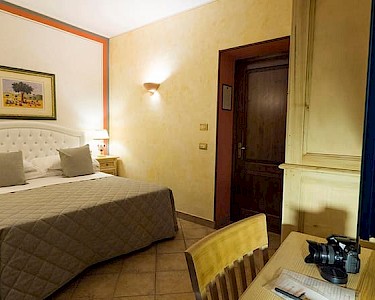 Agriturismo Il Melograno Umbrië slaapkamer dubbel bed