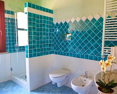 Agriturismo Su Vrau Sardinië badkamer
