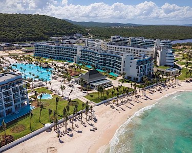 Ocean Eden Bay Jamaica van bovenaf