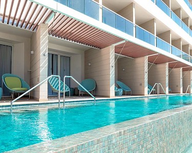Princess Grand Jamaica swim-up