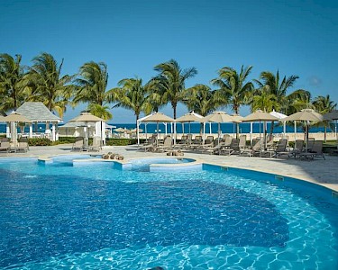 Bahia Principe Luxury Runaway Bay Jamaica tropisch uitzicht