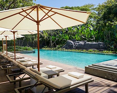 Hyatt Regency Bali zwembad in groene tuin