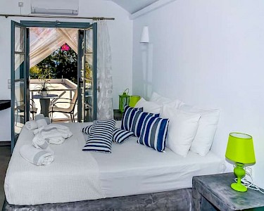 Kings Suites Santorini slaapkamer