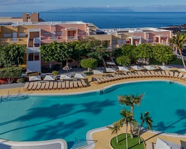 Allegro Isora Tenerife zwembad van bovenaf