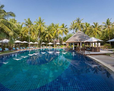 Bandos Maldives zwembad