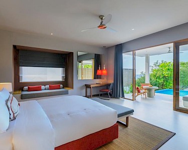 Dhigali Maldives kamer met zwembad