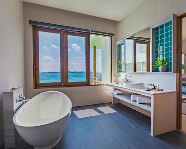 Dhigali Maldives watervilla badkamer