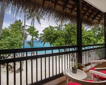 Adaaran Club Rannalhi Malediven uitzicht van het balkon