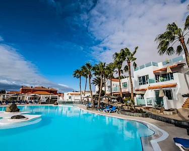 Bahia Calma Beach zwembad