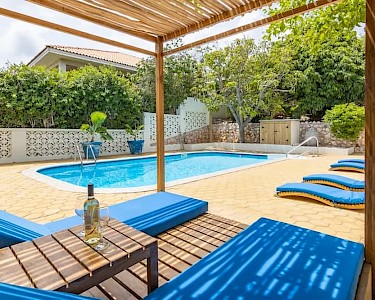 Kakina Lodges Jan Thiel Curaçao ligbedjes
