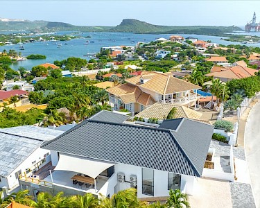 Villa Noma Curaçao van bovenaf