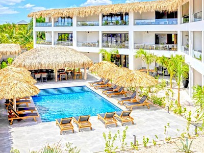 Belnem House Bonaire zwembad