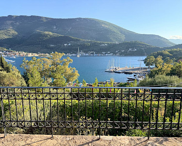 Huize Odyssey Ithaki uitzicht