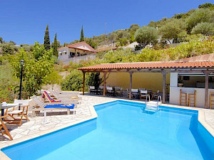 Huize Odyssey Ithaki zwembad