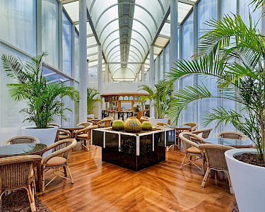 Bull Astoria Gran Canaria lobby