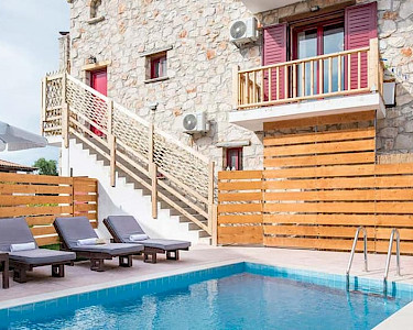 Chrisapella Country Houses Zakynthos zwembad