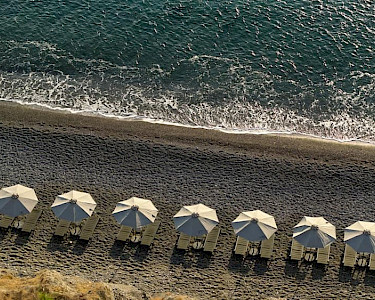 Koia All-Suite Wellbeing Resort Kos strand van bovenaf