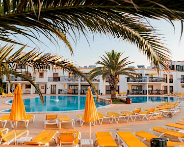 Alfagar Village Algarve Portugal kamers aan het zwembad