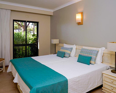 Alfagar Village Algarve Portugal slaapkamer met bed