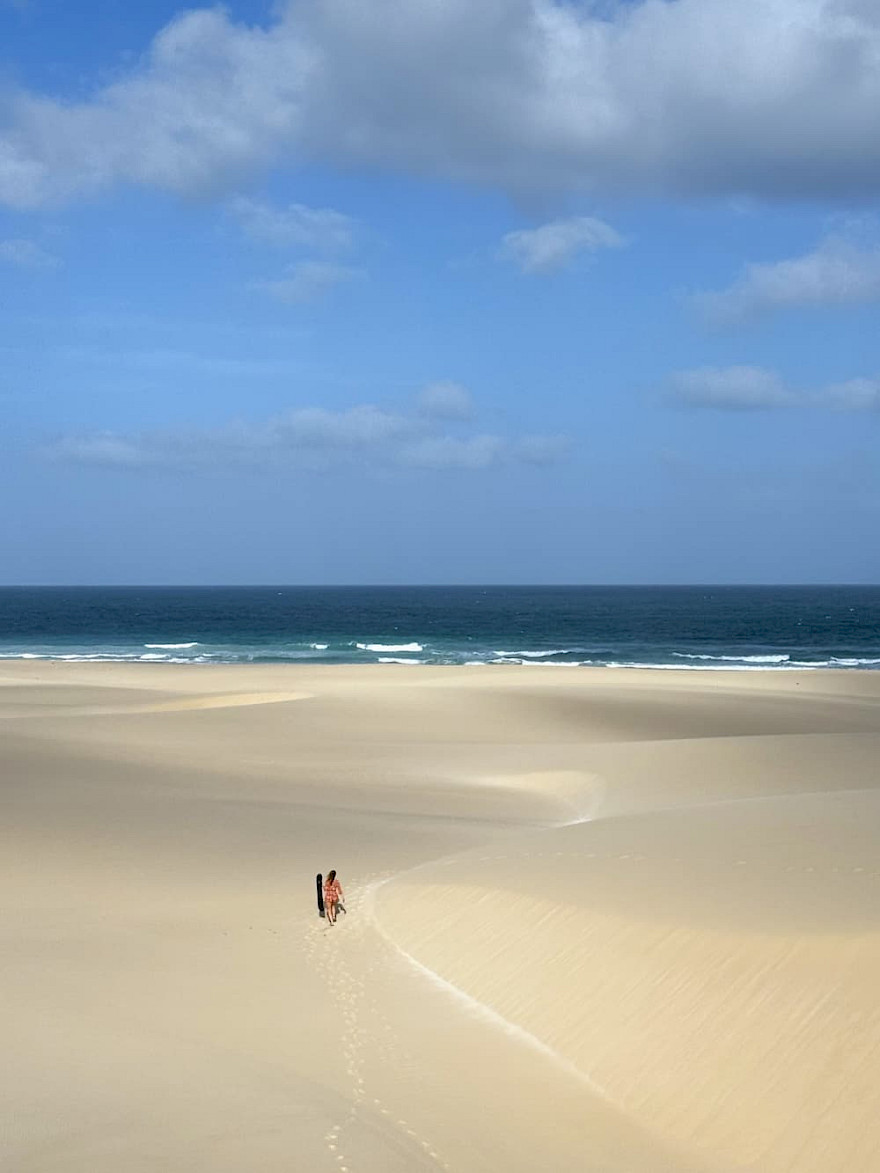 Zandduinen Boa Vista sandboarden