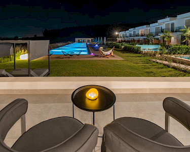 Oikos Sani Suites Chalkidiki avond