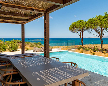 KV Villas Kefalonia terras met zwembad