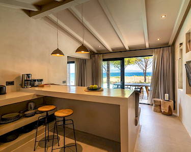 KV Villas Kefalonia uitzicht vanuit binnen