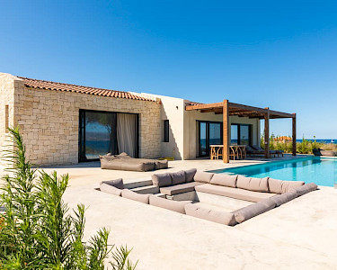 KV Villas Kefalonia villa aan de buitenkant
