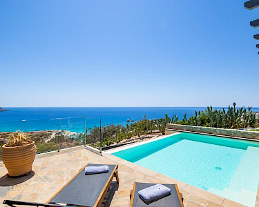 Sophid Wellness Suites Karpathos suite met zwembad met uitzicht